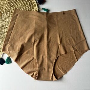 Victoria's Secret  No-Show Modern Brief Panty Praline Medium NEW